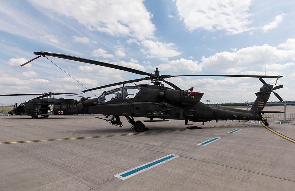 YAH-64 reference photo